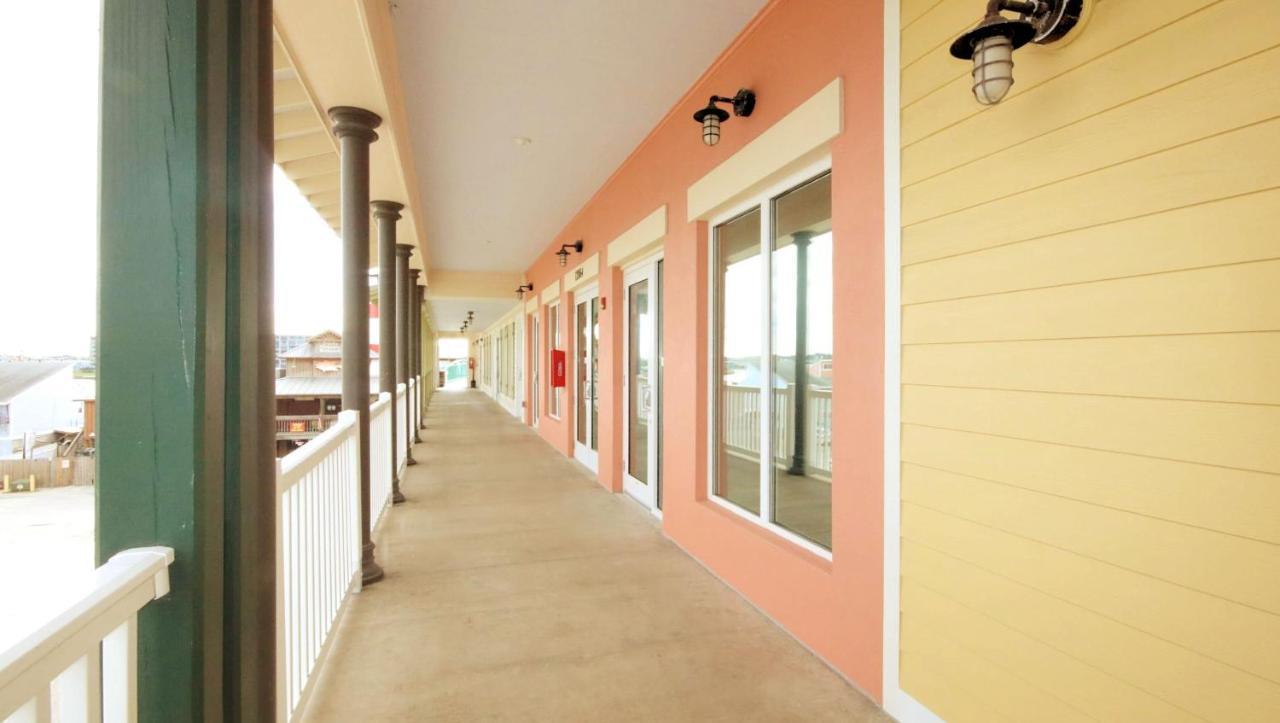 John'S Pass Hotel - Fully Remote Check In St. Pete Beach Exterior photo
